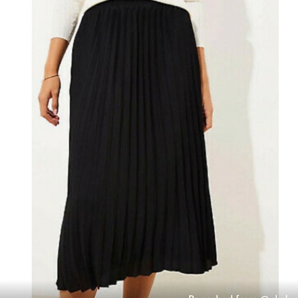 Loft Pleated Chiffon midi skirt - very good used condition